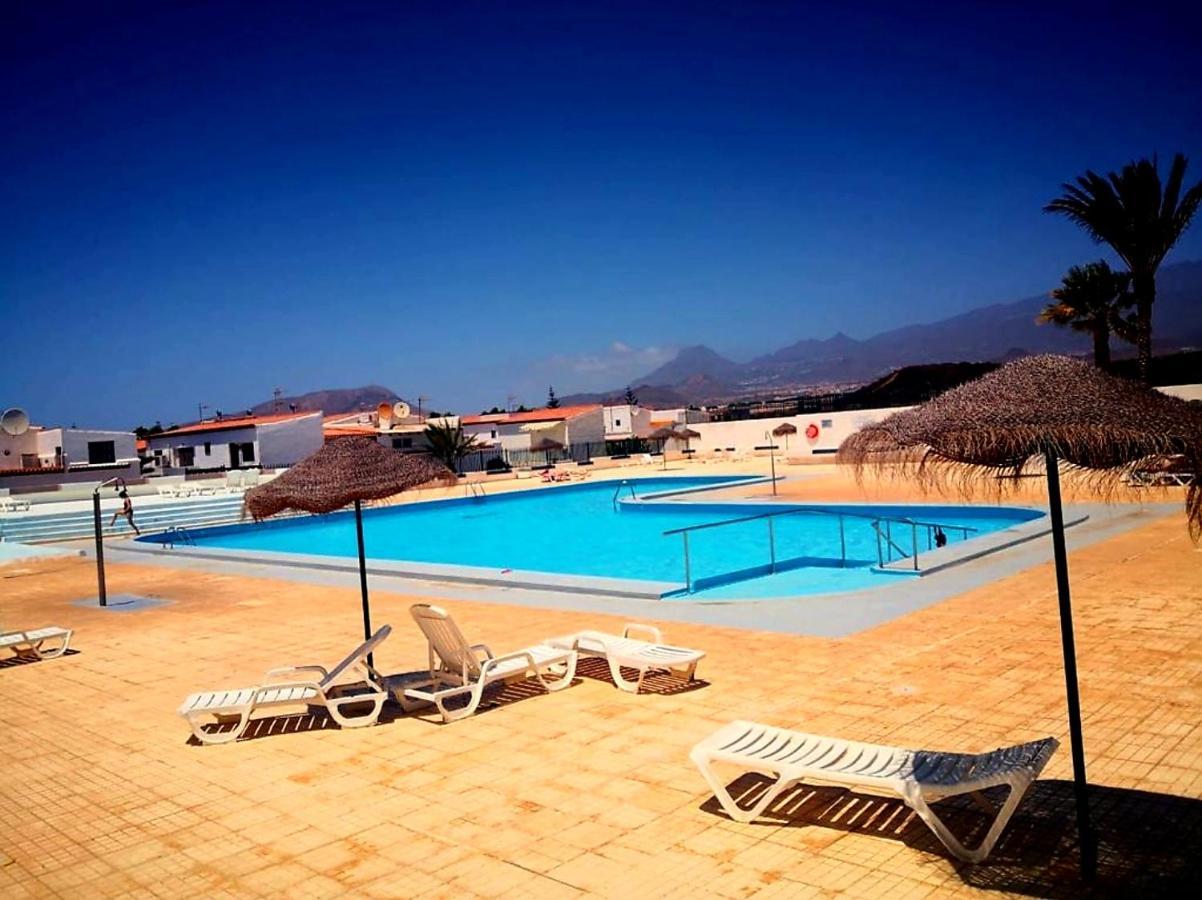 Vakantiehuis * Holiday Home * Casa De Vacaciones * Urb. Chayofita Коста дел Силенцио Екстериор снимка